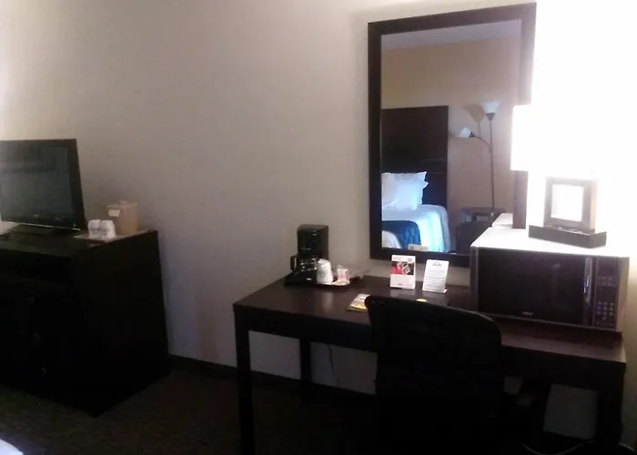 Days & By Wyndham Powell Hotel Page