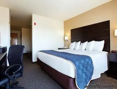 Hotel Days & By Wyndham Powell